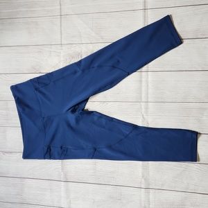 ZYIA Navy Pocket Light n Tight Capri Hi-Rise 20" 6-8